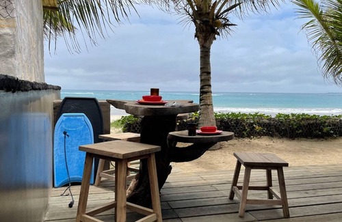 Puerto Villamil Apartment | Casa Naranja: Ocean View