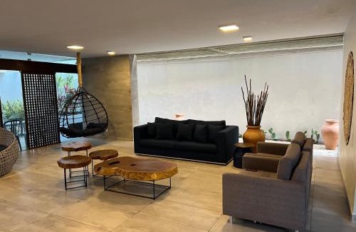 Tambau House | Casa Oiti: à Beira-Mar de Tambaú na melhor localização de João Pessoa - Piscina, Aconchego e Lazer