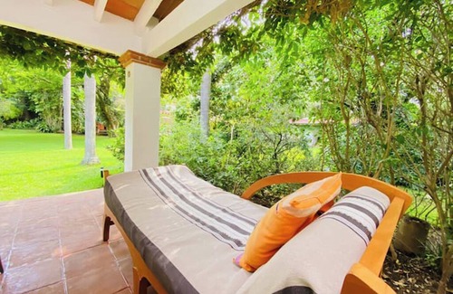 Santo Domingo House | Casa Pomona: Spacious 6-bedroom house in delightful Tepoztlán