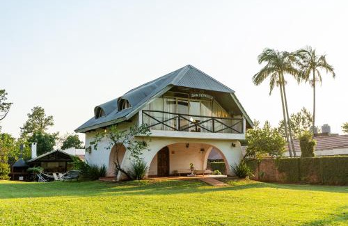 Posadas House | " Casa quinta "San Bernardo" Con Pileta y amplio jardín