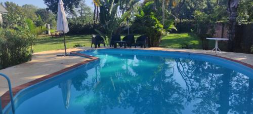 Posadas House | " Casa quinta "San Bernardo" Con Pileta y amplio jardín