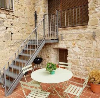 Horta de Sant Joan House | Casa rural con mucho encanto en un entorno mágico