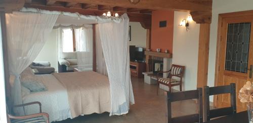 La Salceda Apartment | CASA RURAL EL PILON