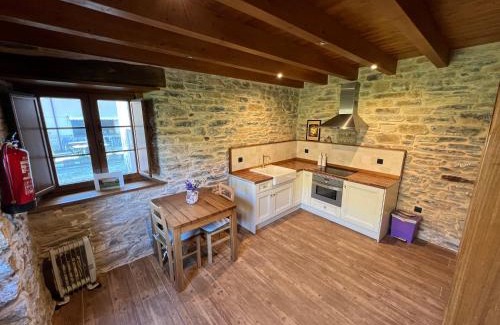 Las Herrerias House | Casa rural LA TORRE recién rehabilitada.