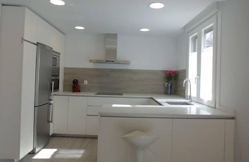 Akerreta Cottage | Casa San Nicolas for 12 people