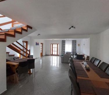 Sadova House | Casa Sandu-Sadova