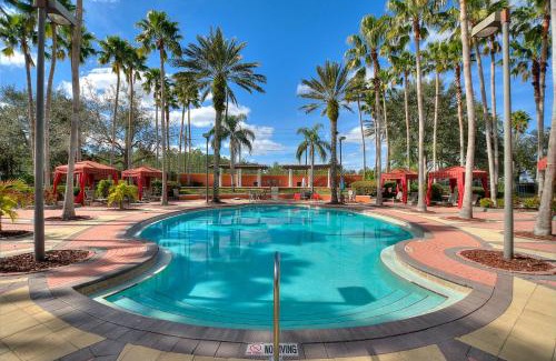 Solana House | Casa Sevilla - 4 BD - Sleeps 8 - Pool Spa - Disney