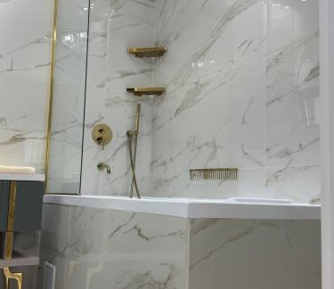 Vladimirescu House | Casa Sofia&Miruna