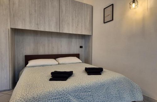 Arcore Apartment | Casa Stile Libero 40 Arcore FS-GP Monza-Milano-Lecco