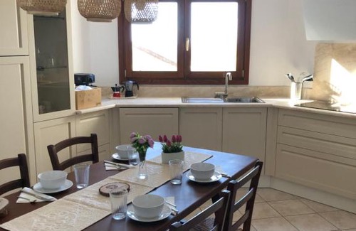 La Ciaccia Apartment | Casa Su Soli Sardu 10 - Blick aufs Meer vom Swimmingpool!