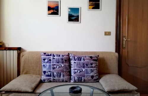 Barrea Apartment | Casa sul Lago Parco Nazionale d'Abruzzo - House on the lake side