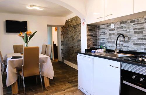 Ponta Delgada Apartment | Casa Tio Albino I, By OP