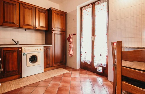 Nebbiuno House | Casa Torelù - Lakeside Leisure & Business