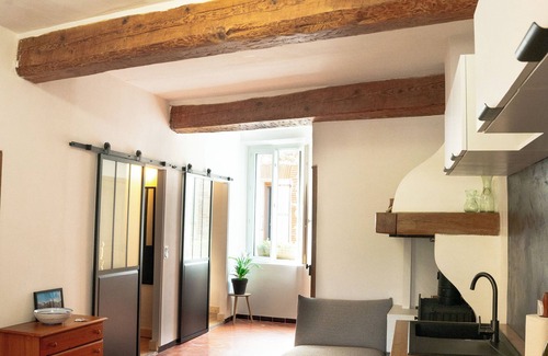 Tautavel Apartment | Casa Tramuntana offers spacious, bright and comfortable living space.