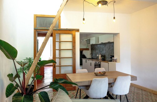 Tautavel Apartment | Casa Tramuntana offers spacious, bright and comfortable living space.