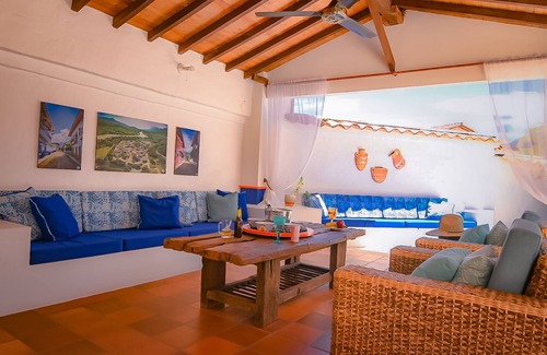 Quebrada Guadalejo Other | ¡Casa turística colonial con piscina privada en la rivera del río Cauca!