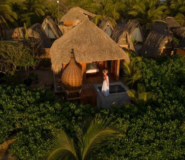 Villa de Tututepec de Melchor Ocampo Hotel | Casa UwU, Chacahua Oaxaca