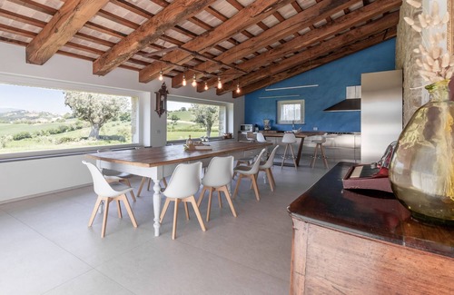 Colle San Valentino Villa | Casale Mignola dream relaxation between olive trees and hills