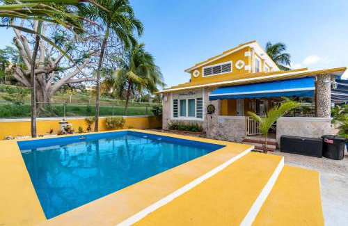 Pedernales House | Casamares Private Room Arena with Pool and Barbecue 5 min to Boqueron and Beaches