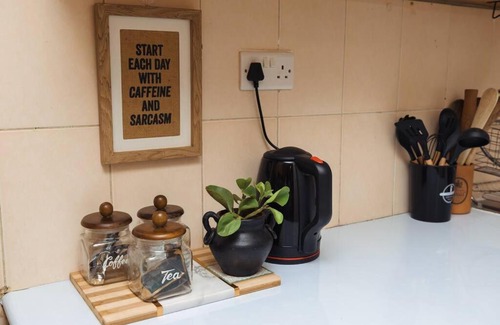 Mbotela Apartment | CasaMia- A Chic 2 Bedroom apartment in South B