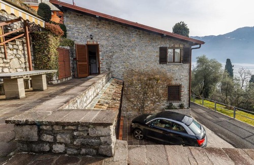 Cressogno House | Casamia Juliette