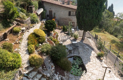 Cressogno House | Casamia Juliette