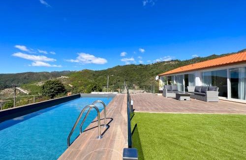 Cabril House | Casas Capela by O'Porto Seven