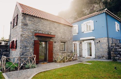 Porto Moniz House | Casas do Calhau Miúdo - Seixal