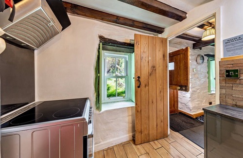 Rhiwbryfdir House | Cascades Cottage - Three Bedroom House, Sleeps 5