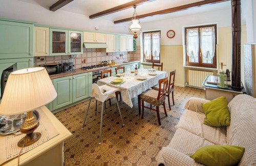 Magliano Alfieri House | Cascina D'Ghistu - Five Bedroom House, Sleeps 10