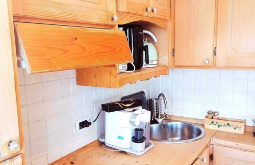 Tarvisio Apartment | CASETTA CHEY -ideal for couples and families-private parking-breakfast included