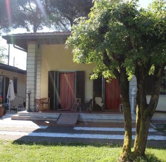 Ronchi Apartment | Casolare De Ranieri - appartamento in villa bifamiliare a 500m dal mare