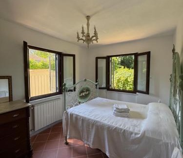 Ronchi Apartment | Casolare De Ranieri - appartamento in villa bifamiliare a 500m dal mare