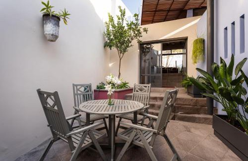 La Cruz House | Casona del Buen Huerto, Modern 2BR Home in Queretaro