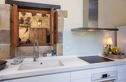 Hornedo House | CASONA LOS FRESNOS, A JEWEL IN THE HEART OF CANTABRIA.