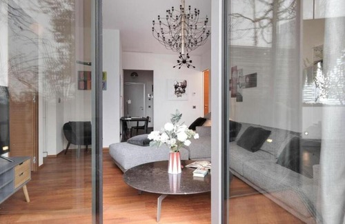 Isola Apartment | Castillia, Bosco Verticale Apartment