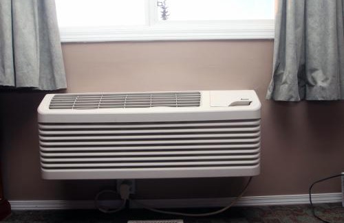 Edson Hotel | Castle Motel