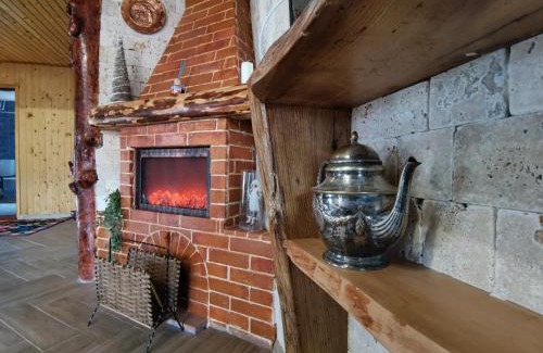 Dragoslavele Villa | CASUTA CU SINDRILA