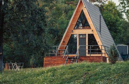 Comarnic Ski Chalet | Casutele din Poienita