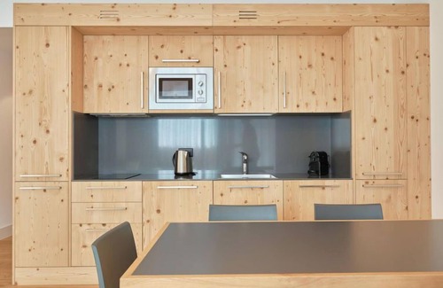 Acletta Apartment | Catrina 2-Zimmer Standard Apartment by Interhome