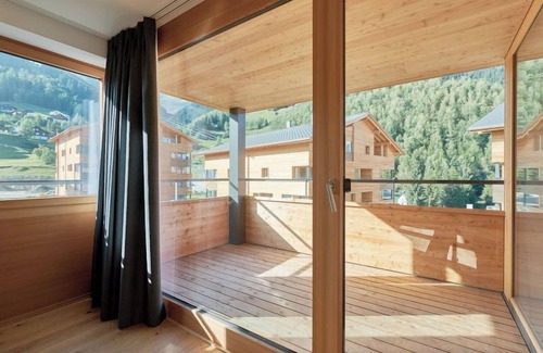 Acletta Apartment | Catrina 2-Zimmer Standard Apartment by Interhome