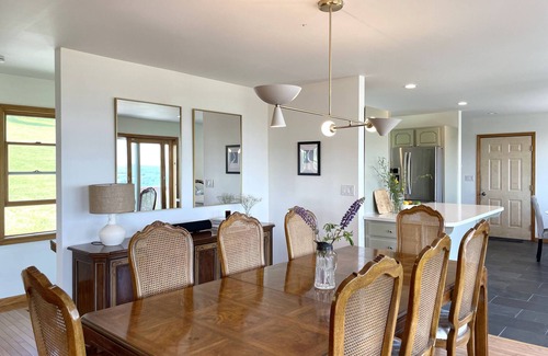 Jefferson House | Catskills Mountaintop House w/HOT TUB and VIEWS!