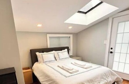 Mountain Dale Villa | Catskills Villa: Best for Gatherings Sleeps 30+