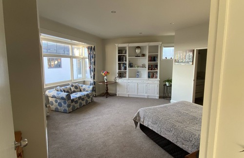 Sumner House | Cave Rock Guest House