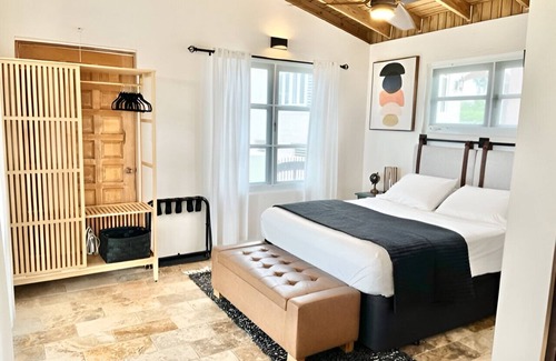 La Mela House | Cayito Del Sol: Sea Suite