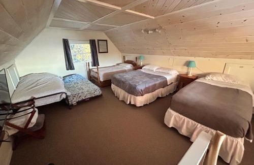 Rangeley House | Cedar camp