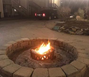 North Stonington Hotel | Cedar Park Inn