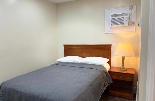 Georgetown Hotel | Cedar Springs Motel