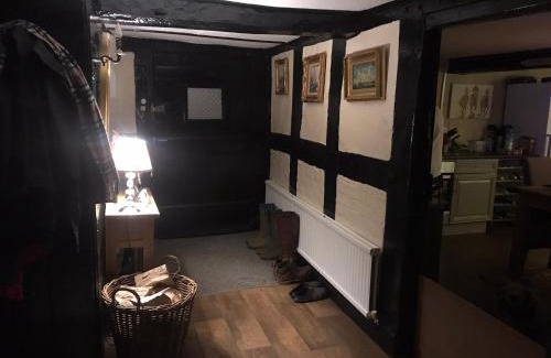 Church Stoke Bed & Breakfast | Cefn Farm