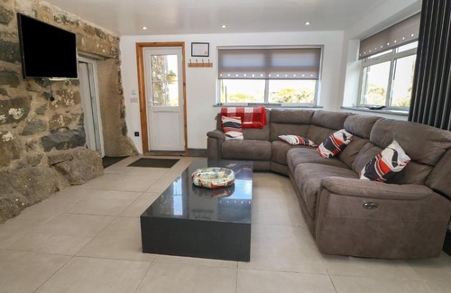 Rhyd-y-clafdy House | Cefnbron